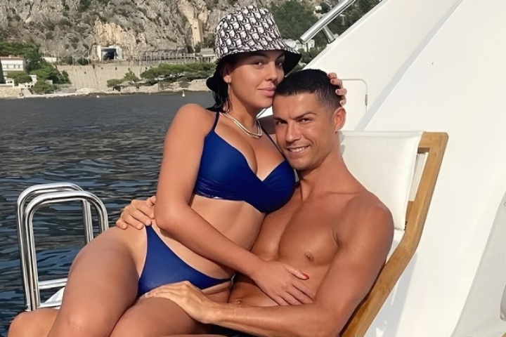 Tiện nghi trên siêu du thuyền 7,7 triệu USD của C. Ronaldo