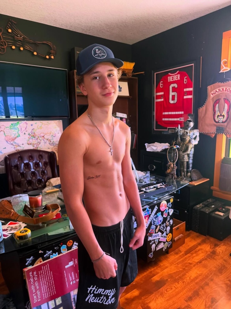 Jaxon Bieber gây chú ý với vẻ ngoài rắn rỏi ở tuổi 16. Ảnh: Instagram Jaxon Bieber