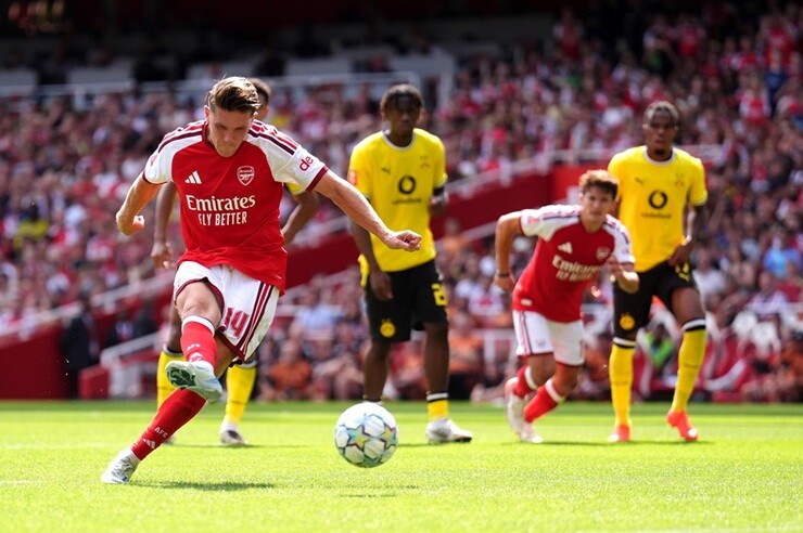 Trực tiếp bóng đá Arsenal - Dortmund: "Pháo thủ" thắng luân lưu (Emirates Cup) (Hết giờ) - 3
