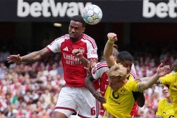 Trực tiếp bóng đá Arsenal - Dortmund: Choáng váng 2 bàn thua (Emirates Cup)