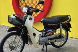 Honda Dream Thái '7 số' hơn 30 năm tuổi, sơn zin giá 120 triệu đồng