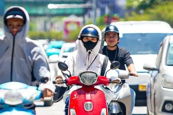 Miền Bắc, miền Trung nắng nóng như đổ lửa