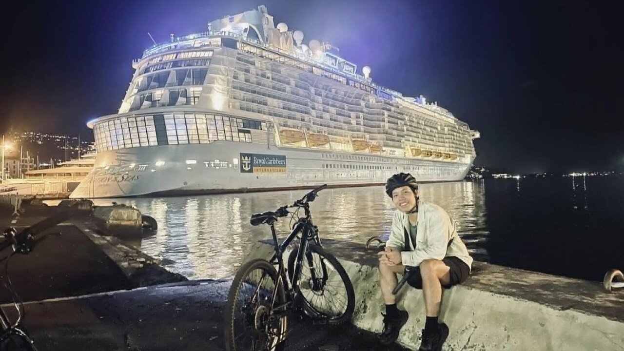 Anh Cảnh từng làm việc tại các tàu du lịch Voyager of the Seas, Ovation of the Seas và Quantum of the Seas