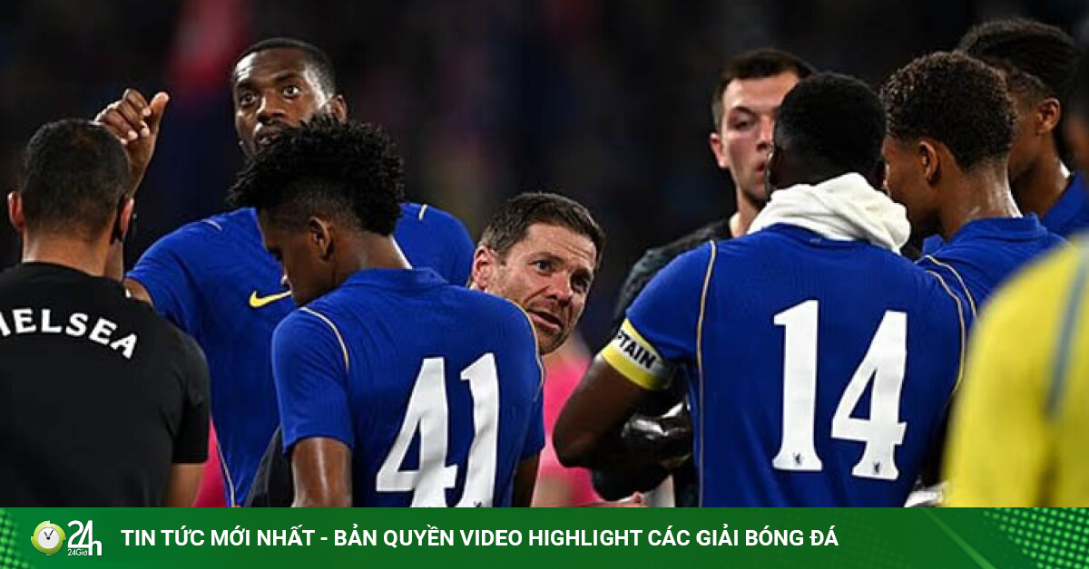 Trò hề ở trận Chelsea đấu đội bóng Đông Nam Á