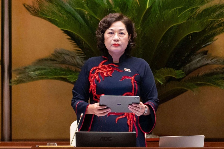 Phó Chủ tịch Quốc hội Nguyễn Thị Hồng điều hành phiên thảo luận sáng nay (Ảnh: Media QH).