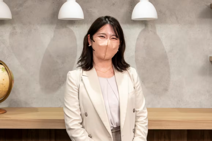 Choruko, gần 40 tuổi, ở Tokyo nổi tiếng trong giới chơi chứng khoán ở Nhật Bản. Ảnh: Friday
