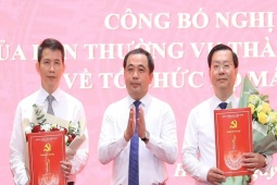 Hà Nội công bố 40 quyết định nhân sự lãnh đạo các sở, ngành và xã, phường