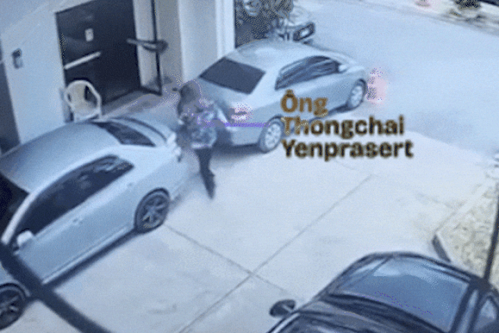 Camera ghi cảnh cựu nghị sĩ Thái Lan tiếp cận lãnh đạo tỉnh trước khi nổ súng