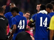 Trò hề ở trận Chelsea đấu đội bóng Đông Nam Á
