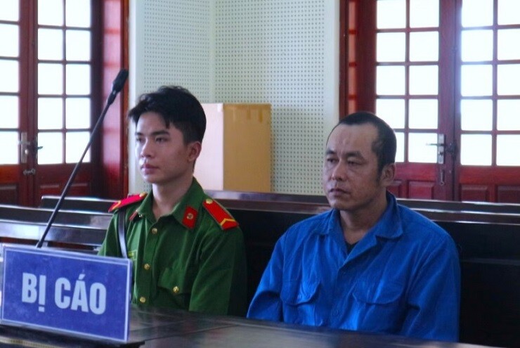 Cầm kéo đâm người tình sau phút mặn nồng vì bị đuổi khỏi nhà giữa đêm