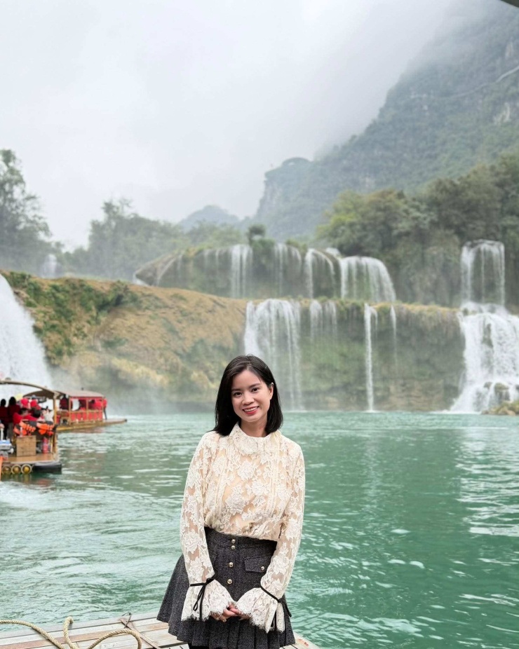 Đi làm về muộn, mẹ đảm Quảng Ninh nấu mâm cơm đủ món mỗi ngày - 1