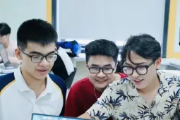 Điểm chuẩn năm 2026: AI lên ngôi, Sư phạm trở lại đường đua, Báo chí sụt giảm