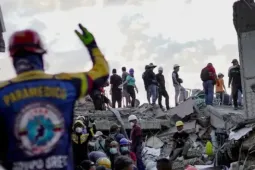 Còn hàng ngàn người mất tích sau trận động đất kinh hoàng ở Colombia, nhiều nước hỗ trợ khẩn cấp