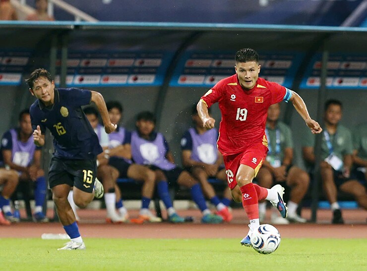 Quang Hải và đồng đội hướng đến mục tiêu bảo vệ ngôi vô địch AFF Cup.