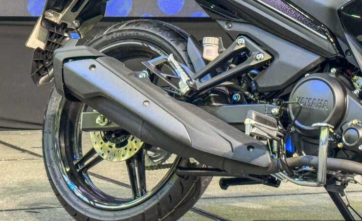 Ra mắt xe côn tay mới Yamaha Y16ZR-R, có bản tem đua cực chất - 4