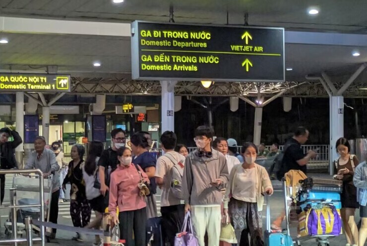Vụ UAV xâm nhập Tân Sơn Nhất: Ai phải chịu trách nhiệm, khách có được bồi thường?