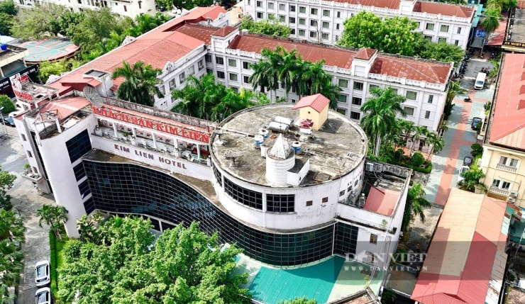 Theo ghi nhận của PV Dân Việt, khu đất số 7 Đào Duy Anh hiện là khách sạn Kim Liên cùng các hạng mục dịch vụ đi kèm, trong khi khu đất số 5 được sử dụng cho hoạt động kinh doanh, thương mại và một số cơ sở dịch vụ.
