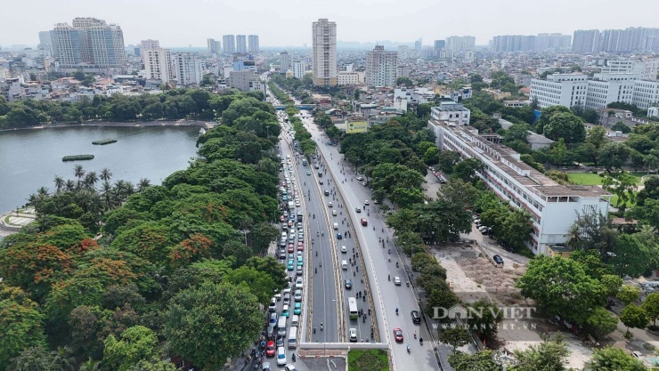 Từ đây, có thể kết nối tới nhiều đầu mối hạ tầng quan trọng như ga Hà Nội, Công viên Thống Nhất, các bệnh viện tuyến trung ương và hệ thống trường đại học lớn. Theo phương án quy hoạch tuyến Giải Phóng - Quốc lộ 1A dự kiến được mở rộng lên 90 m, qua đó tăng khả năng kết nối khu vực phía Nam với trung tâm Hà Nội và các tuyến vành đai, cao tốc Pháp Vân - Cầu Giẽ.