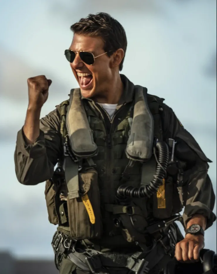 Tạo hình của Tom Cruise trong Top Gun. Ảnh: Page Six