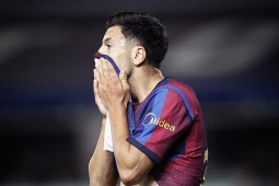 Tin mới nhất bóng đá sáng 12/8: Sao trẻ Barcelona đứt dây chằng