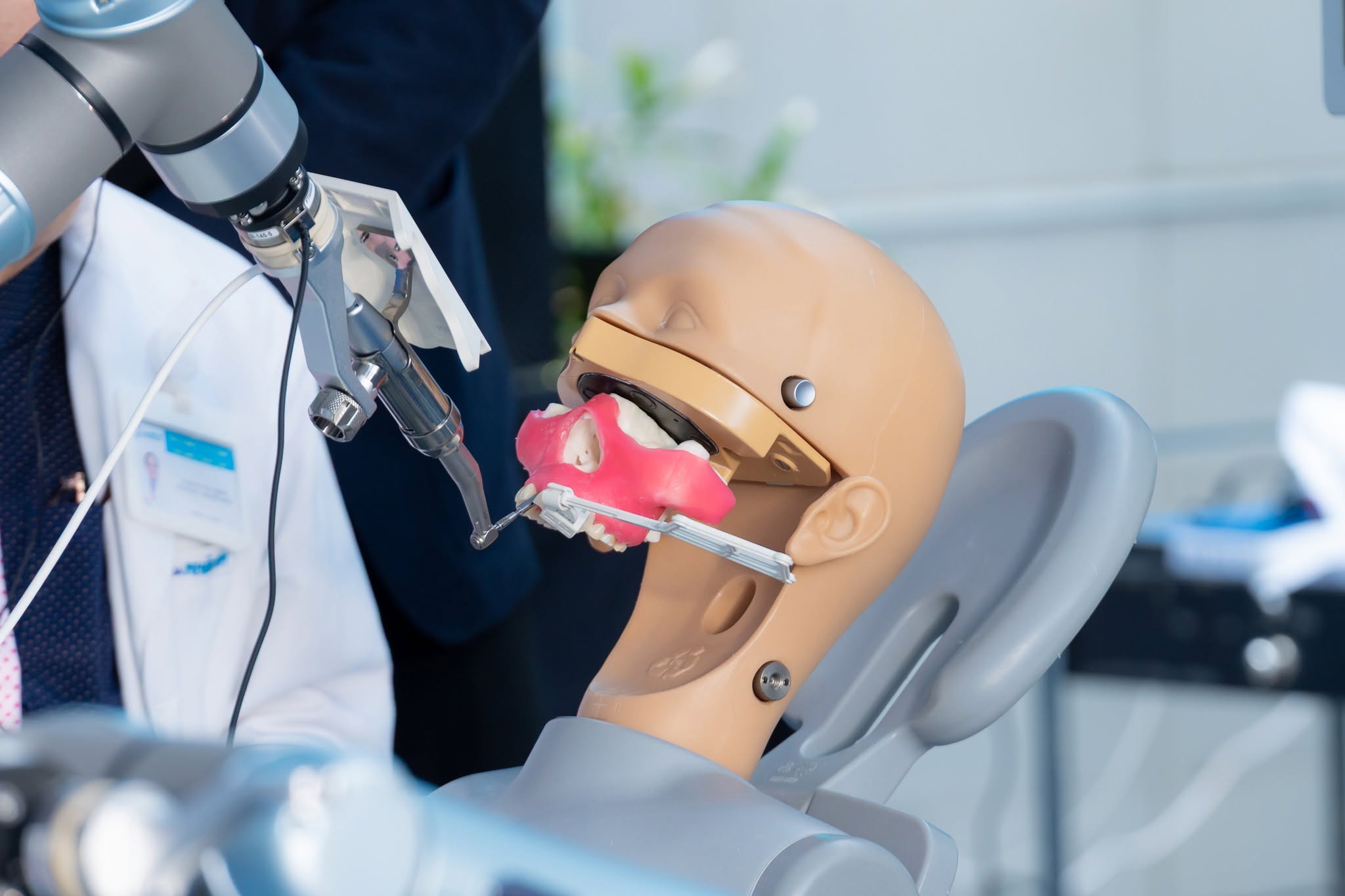 Robot cấy ghép Implant thế hệ mới