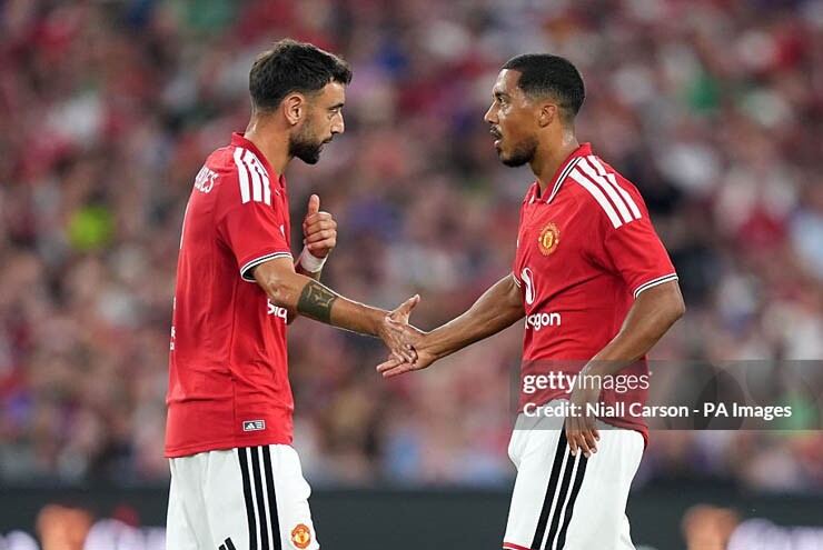 "Động cơ vĩnh cửu" Tielemans: Lời giải cho tuyến giữa MU, Messi & Ronaldo cũng phải nể