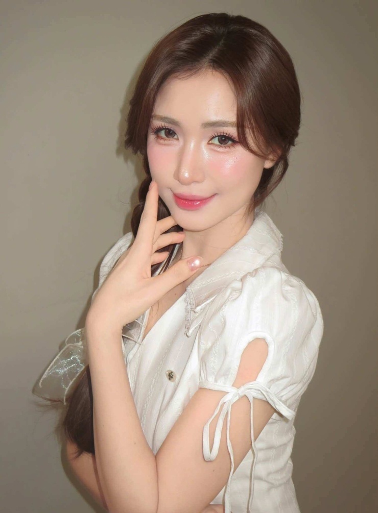 Ảnh sao 13/8: Phương Oanh được khen ngày càng xinh đẹp - 5
