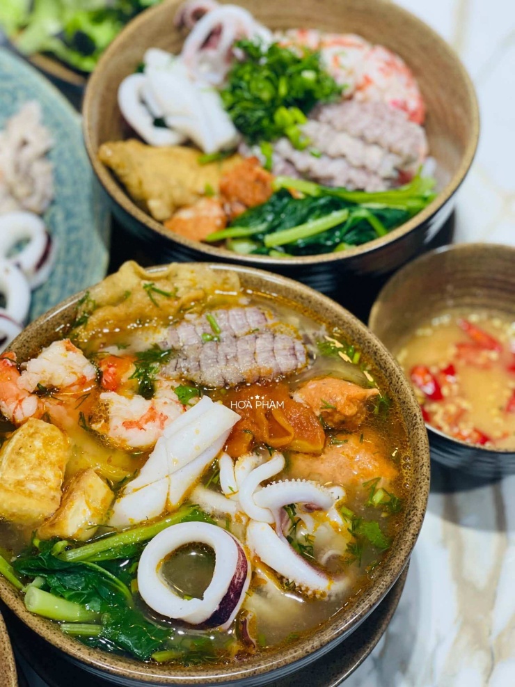 Dân Việt giới thiệu công thức nấu bún hải sản thơm ngon, đậm đà 