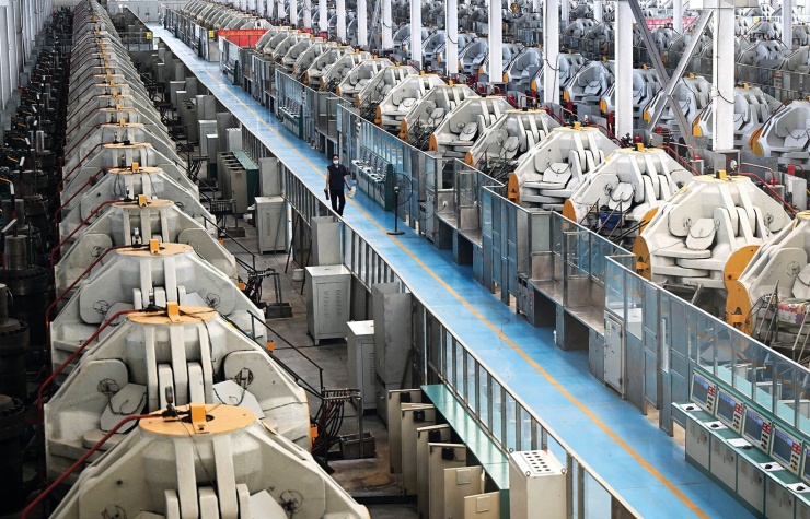 Hệ thống máy ép khối 6 mặt áp suất cao nhiệt độ cao trong nhà máy sản xuất kim cương nhân tạo của công ty Lực Lượng ở huyện Chá Thành, tỉnh Hà Nam, Trung Quốc, ngày 11/6/2025. Ảnh: Xinhua
