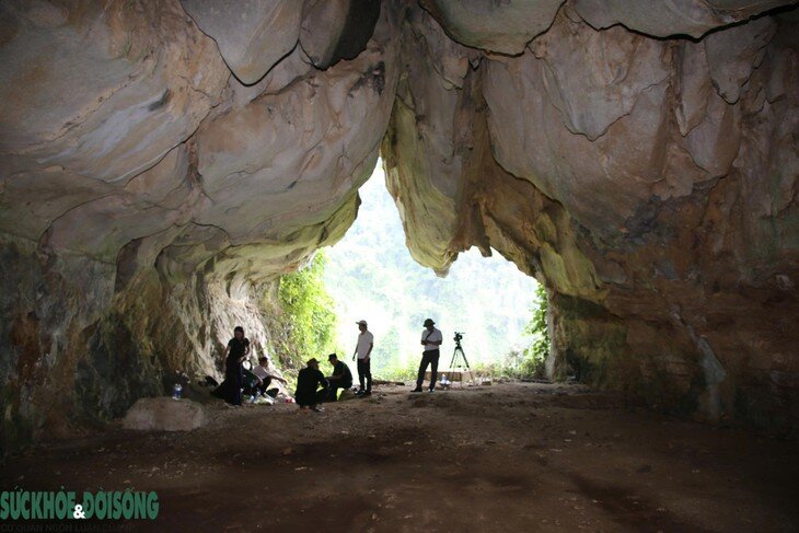 Xã Phong Nha đang xây dựng lộ trình từng bước bảo tồn, phát huy giá trị của hang Công Binh gắn với di tích sân bay Khe Gát.