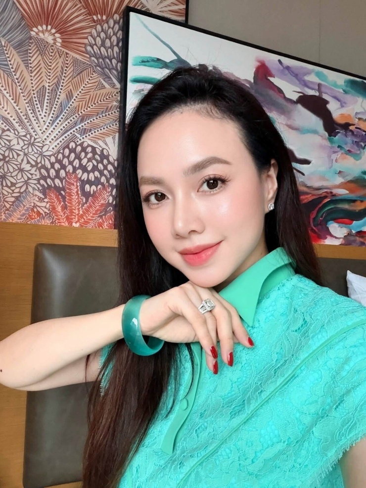 Bộ sưu tập túi Hermes hơn 2 tỷ đồng của Đinh Ngọc Diệp - 9