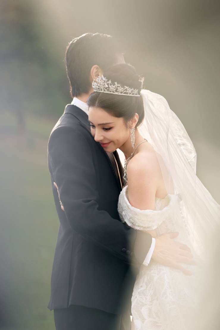 Đám cưới được thực hiện sau nhiều năm họ ấp ủ, chú rể tiết lộ với bạn bè trong ngày trọng đại.