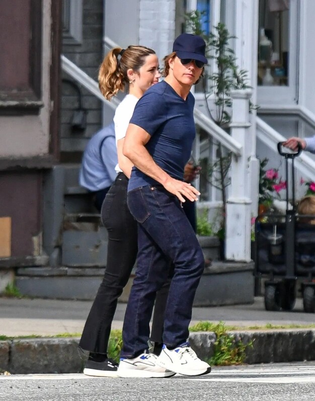 Ana de Armas và Tom Cruise bên nhau vào tháng 7 năm ngoái. Ảnh: Backgrid