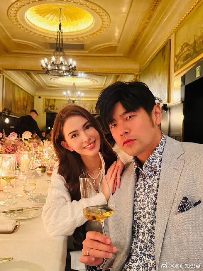 Châu Kiệt Luân mở tiệc mừng sinh nhật vợ giữa ồn ào có con rơi - 1
