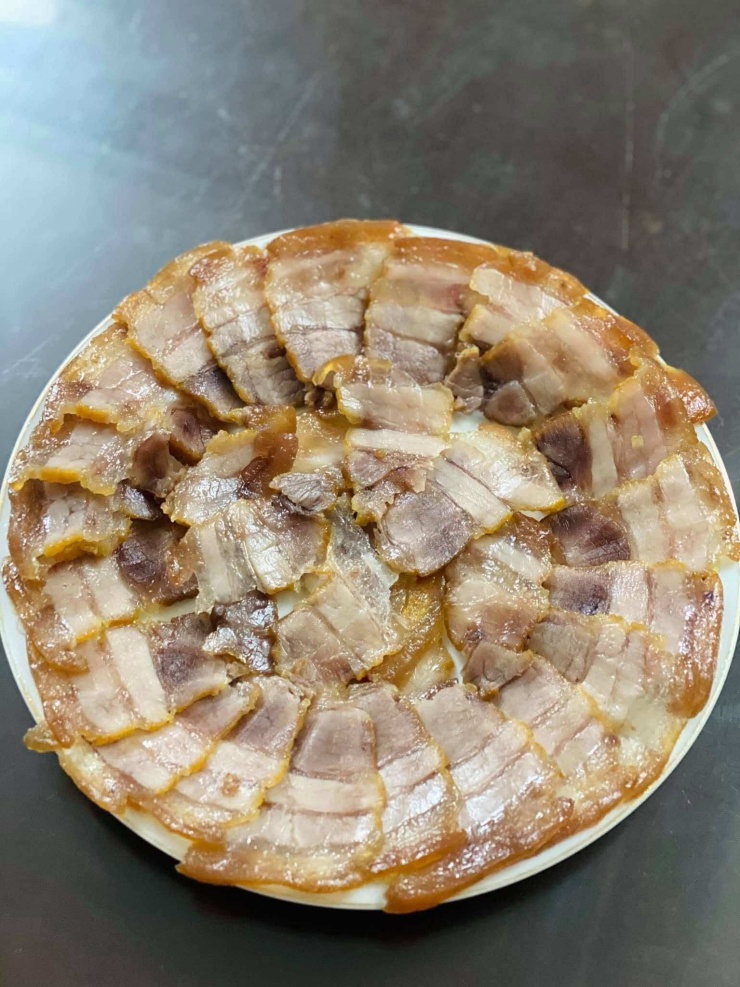 Lát thịt mỡ trong veo, thịt thấm vị