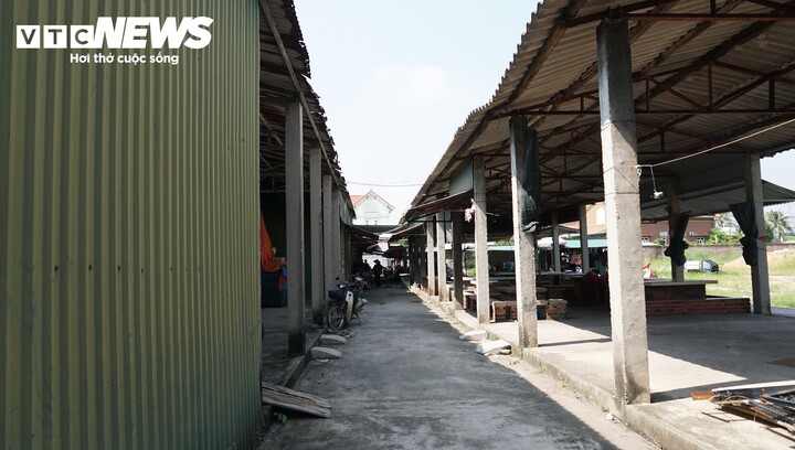 Khu chợ xây trên đất lúa ở Quảng Ninh, bị xử phạt và truy thu gần 6 tỷ đồng - 12