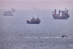 Iran phản bác ông Trump, tuyên bố vẫn kiểm soát eo biển Hormuz