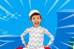 Cậu bé trong MV 'Baby Shark' hiện ra sao?