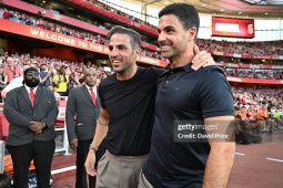 Tin mới nhất bóng đá chiều 13/8: Fabregas chúc mừng Arsenal vì đã kiên nhẫn với Arteta