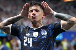 Chelsea hết kiên nhẫn với Man City, ra hạn chót bán Enzo Fernandez