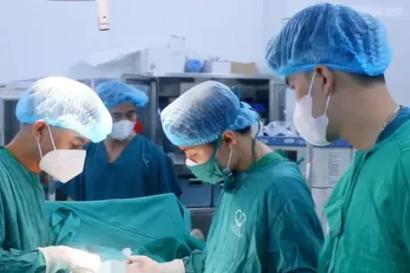 Nối thành công ‘cậu nhỏ’ không may bị gãy khi đang quan hệ