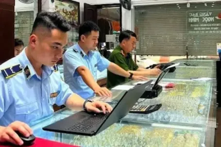 Chủ tịch Hà Nội yêu cầu kiểm tra chuyên đề ít nhất 2 cơ sở sản xuất, kinh doanh vàng bạc trước 15-11