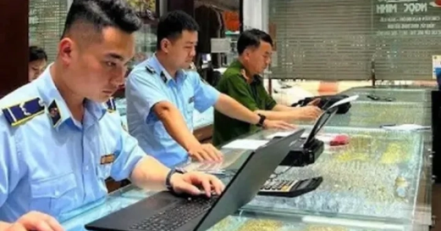 Chủ tịch Hà Nội yêu cầu kiểm tra chuyên đề ít nhất 2 cơ sở sản xuất, kinh doanh vàng bạc trước 15-11