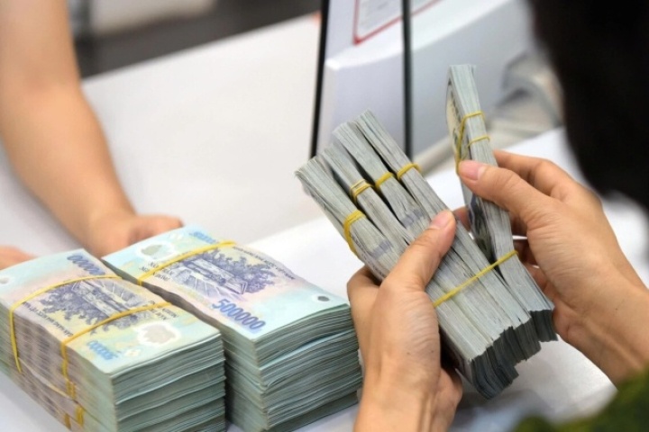 Loạt ngân hàng giảm lãi suất cho vay sau chỉ đạo của Thủ tướng