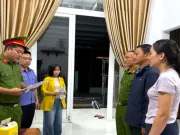 Bắt cán bộ kiểm lâm bảo kê cho “vàng tặc” khai thác trái phép