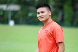 Trưởng đoàn ĐT Việt Nam lên tiếng bảo vệ Quang Hải trước đại chiến Malaysia