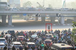 Chủ xe máy tá hỏa khi bị phạt nguội cả chục triệu đồng sau khi tra VNeTraffic