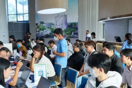 Phân cực mạnh trong điểm chuẩn đại học 2026: Nơi kịch trần, chỗ chạm sàn