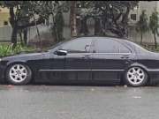 Xác minh ô tô Mercedes biển số 'lộc phát' bị bỏ lại bên đường gần sân bay Tân Sơn Nhất