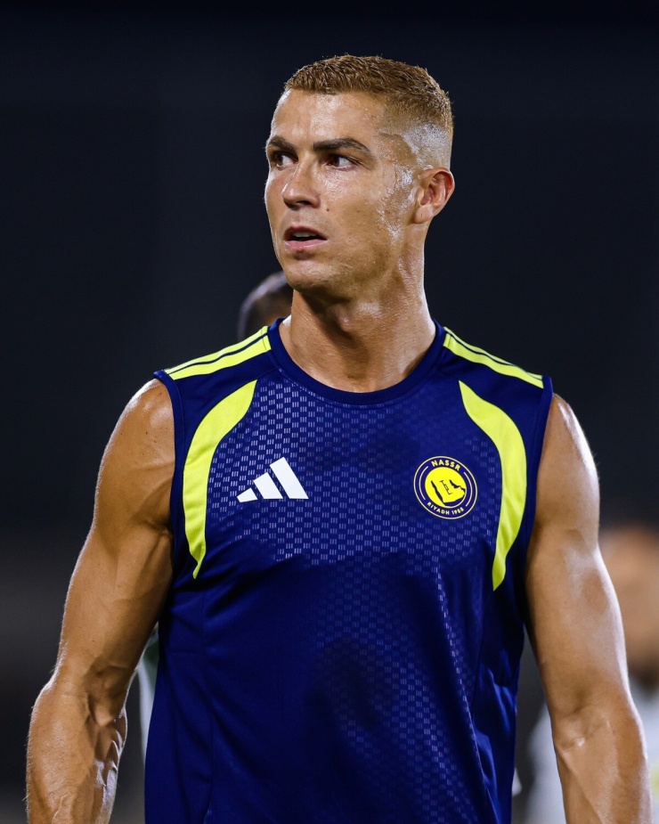 Tiện nghi trong chuyên cơ đưa Georgina - Ronaldo vi vu khắp thế giới - 10